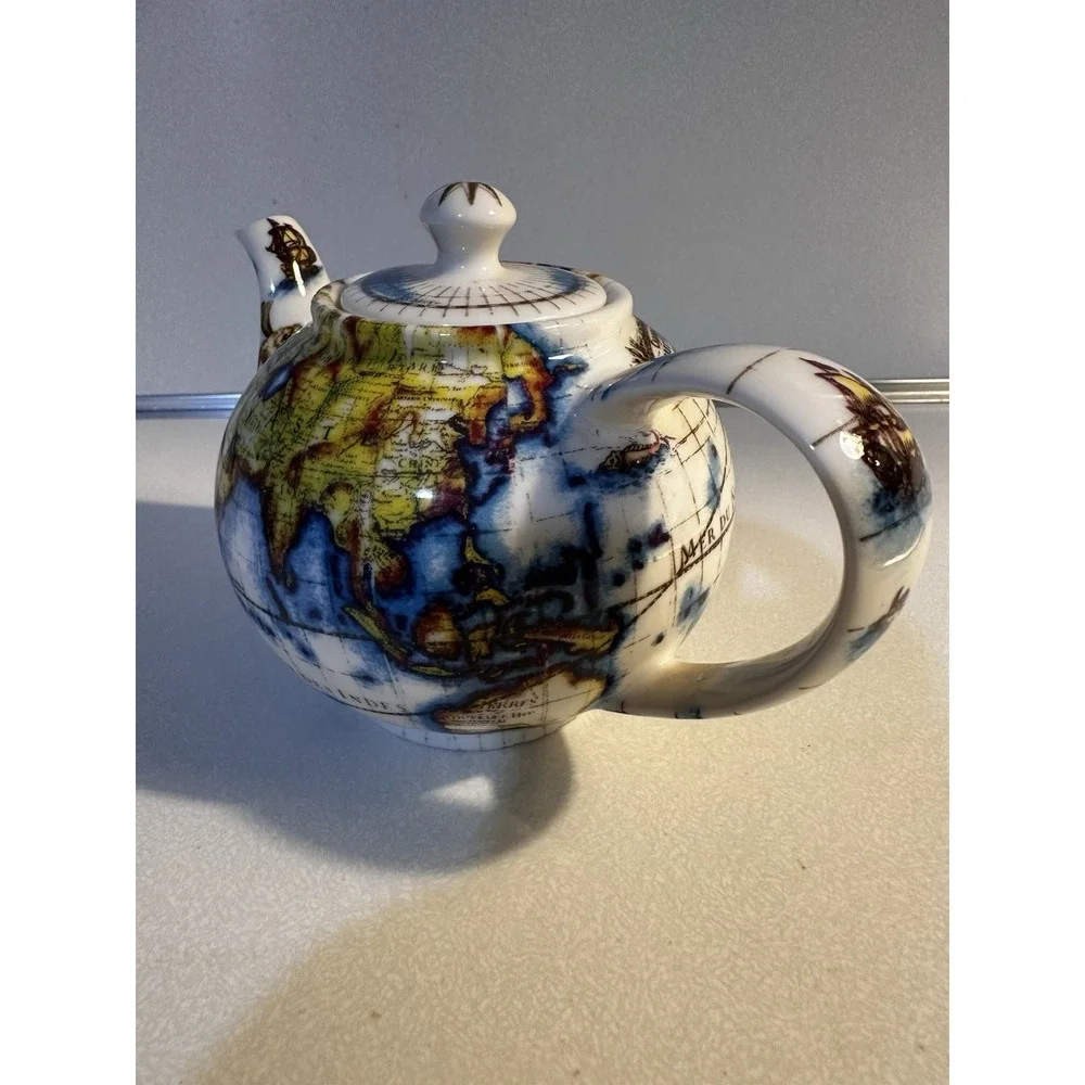 PAUL CARDEW TERRESTRIAL GLOBE TEAPOT